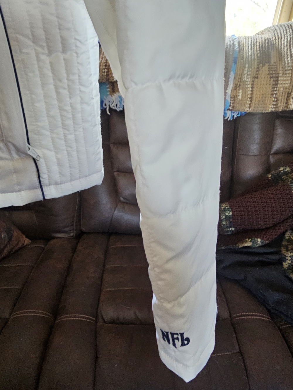 Indianapolis Colts White Quilted Jacket with Navy Trim - Picture 4 of 5